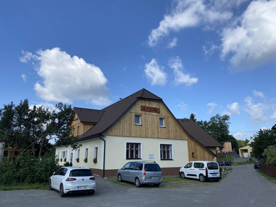 Property building, Neighbourhood, Parking