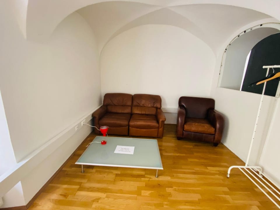 Wohnung, 3 Zimmer, eines davon Durchgangszimmer, ruhig, Graz Zentrum Apartment in Graz