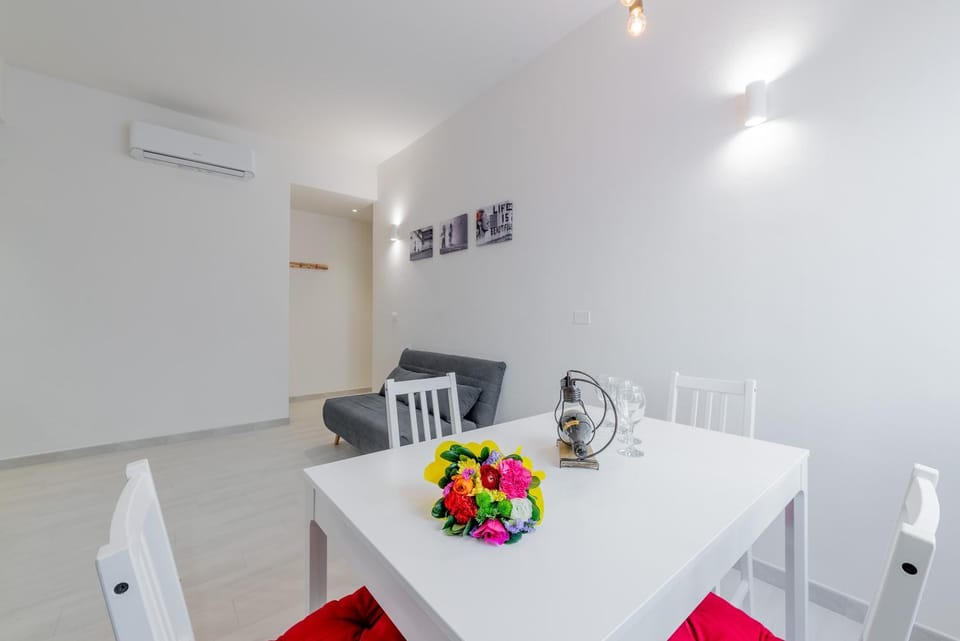 Realkasa Old Town Flat Apartment in Bologna