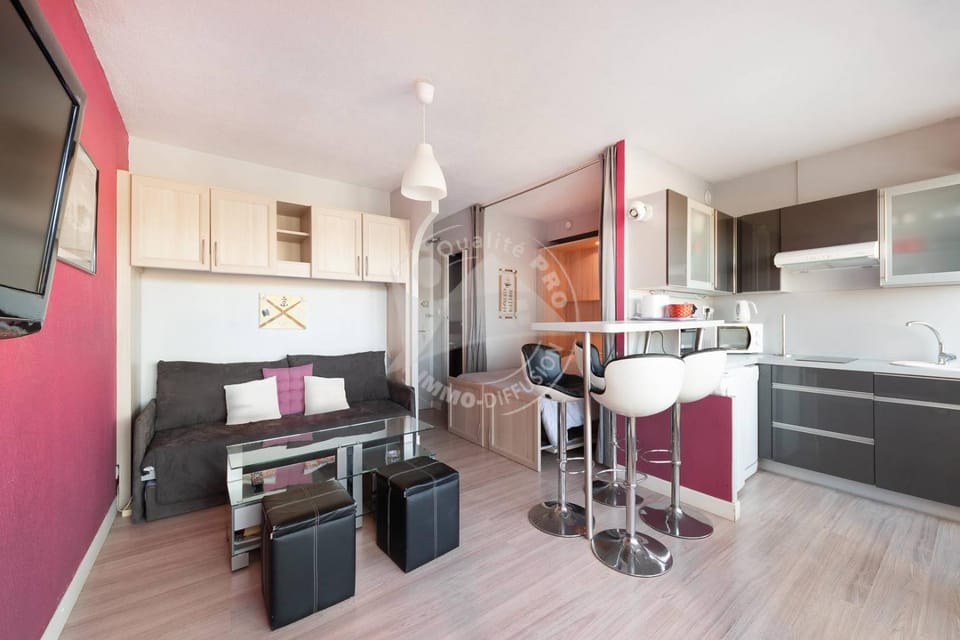 AS9557 - Studio vue sur la mer avec parking privé proche centre ville Apartment in Le Grau-du-Roi
