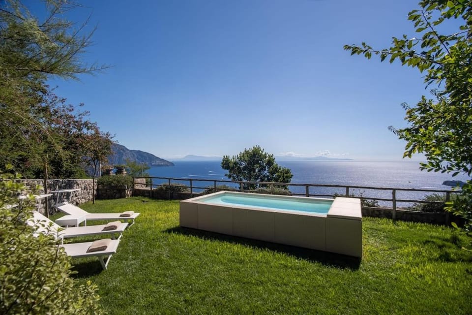 Belvedere delle Sirene with Views Pool and Guest Services by Feeling Italy Villa in Campania