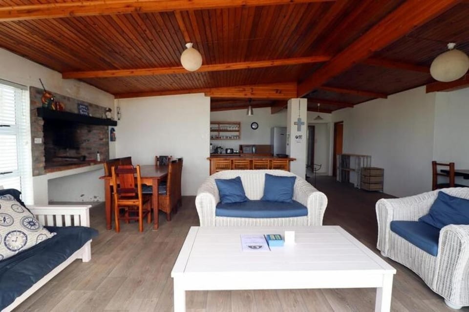Oppi-Stoepi in Struisbaai House in Western Cape