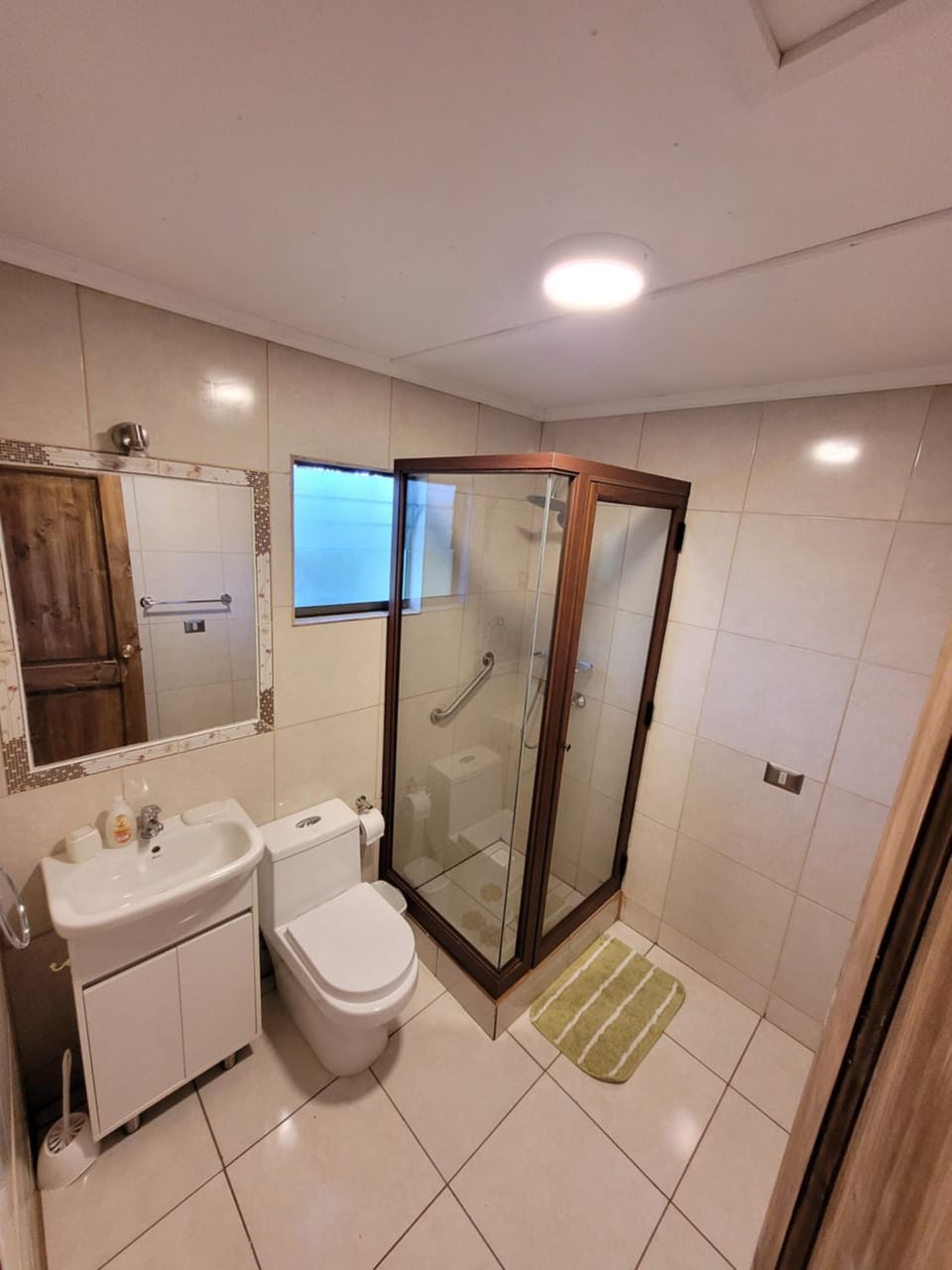 Shower, Toilet, Bathroom, Bath