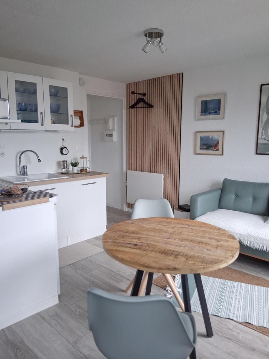 Studio -vue mer résidence Grand Cap Apartment in Normandy