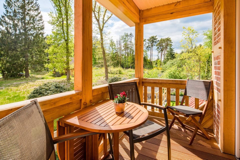 View (from property/room), Balcony/Terrace, Seating area, Garden view