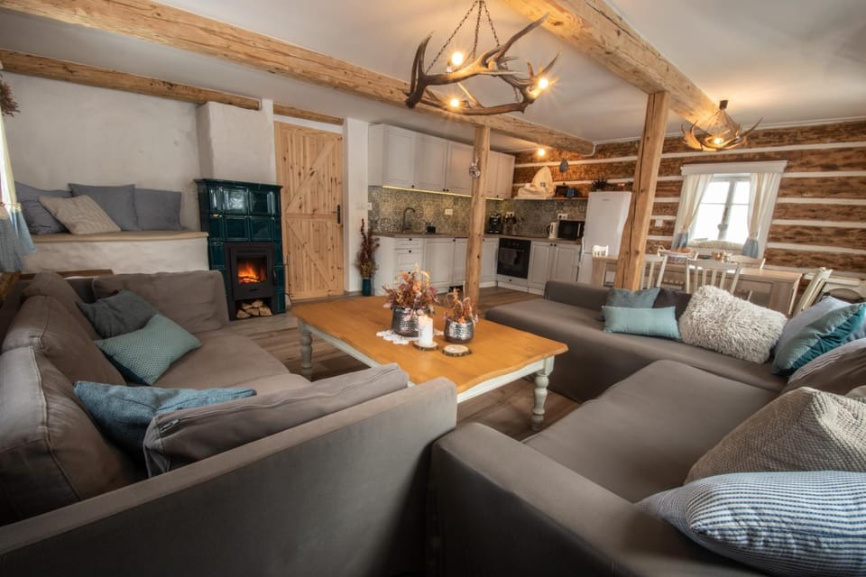 Roubenka Jelen.ka Chalet in Lower Silesian Voivodeship