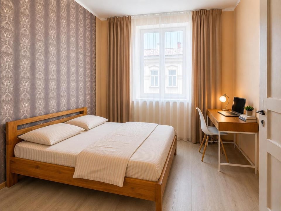 Photo of the whole room, Bedroom