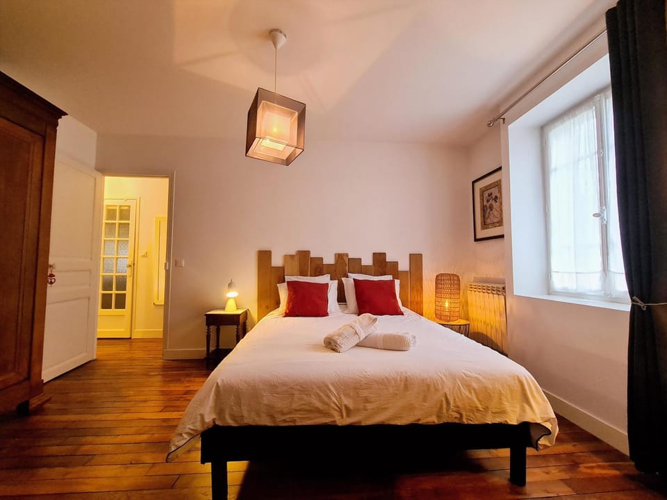 Maison tout confort avec jardin - CHANTILLY, SENLIS, PARC ASTERIX, PARIS CDG House in Chantilly