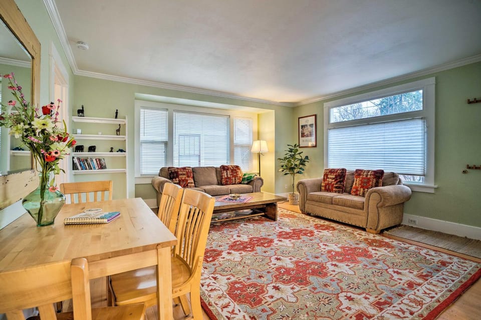 Peaceful Wine Country Getaway - Walk to Downtown! House in Walla Walla