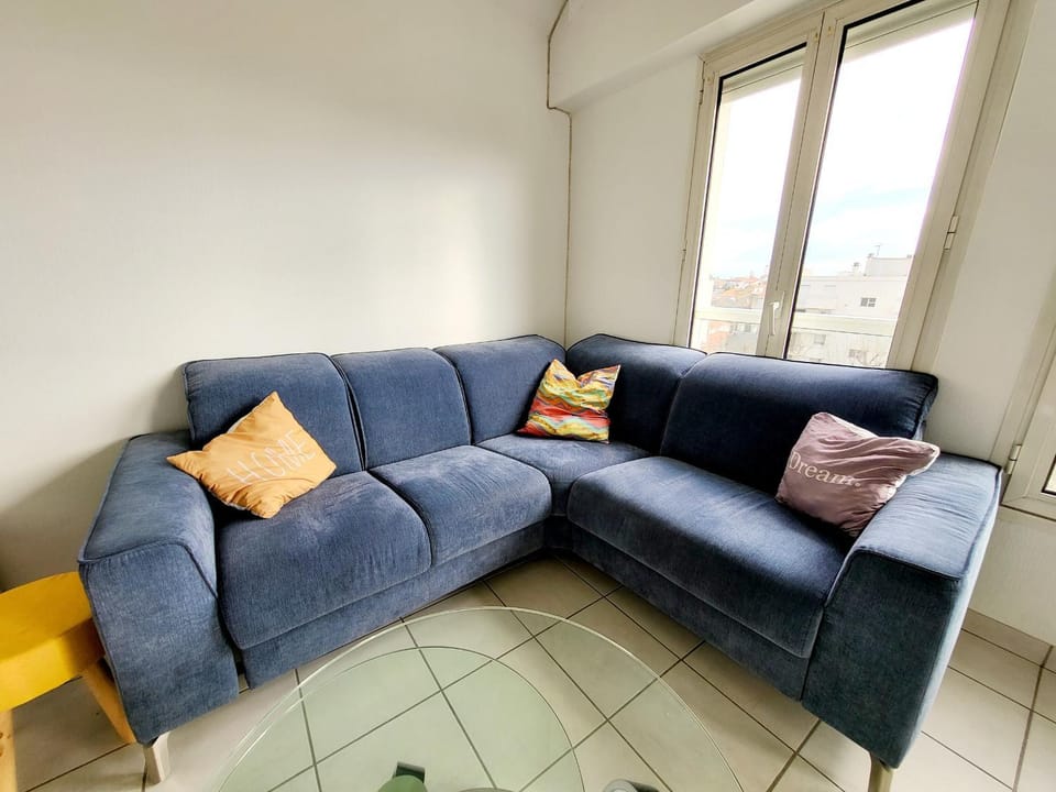 Appartement T3 avec Mezzanine, Balcon et Garage au Centre des Sables-d'Olonne Apartment in Les Sables-d'Olonne