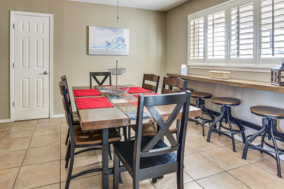 Family-Friendly El Paso Home Near Parks & Malls! House in Ciudad Juarez