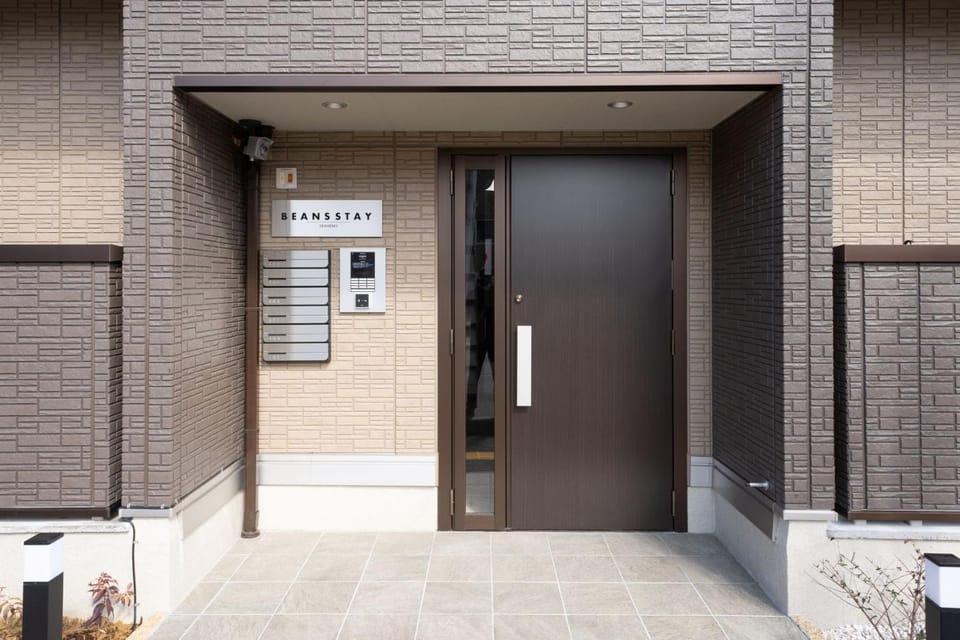 Facade/entrance, Day