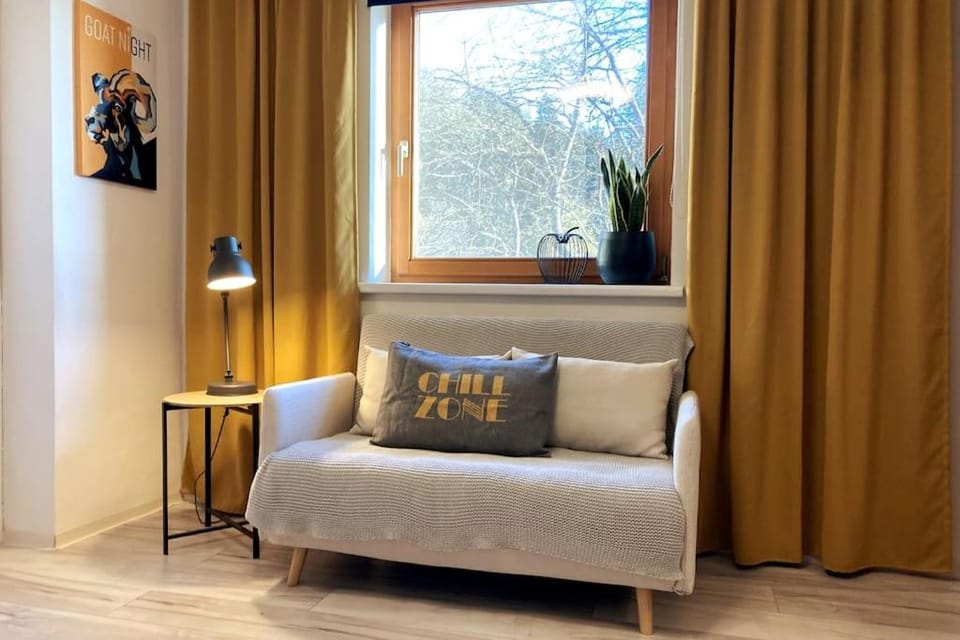 Bed, Living room, Seating area