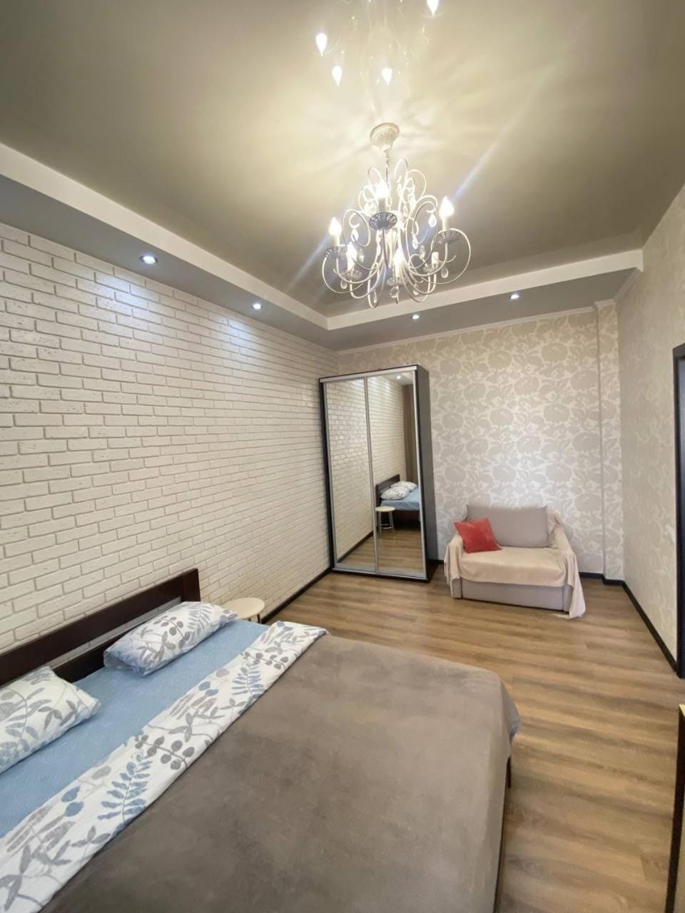 Апартаменти на Марсельській, Увага! завжди є WiFi, вода, ліфт Apartment in Odessa