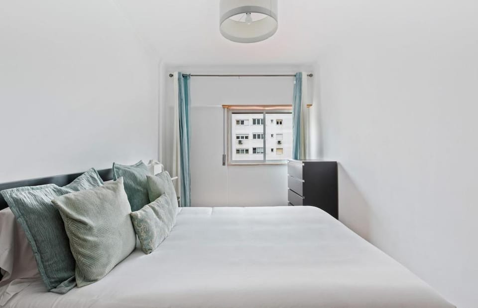 Spacious 3 Bedroom Apartment in Lisbon Apartment in Lisbon