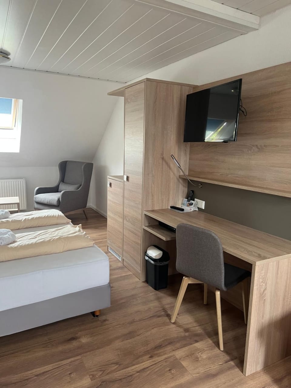 TV and multimedia, Seating area