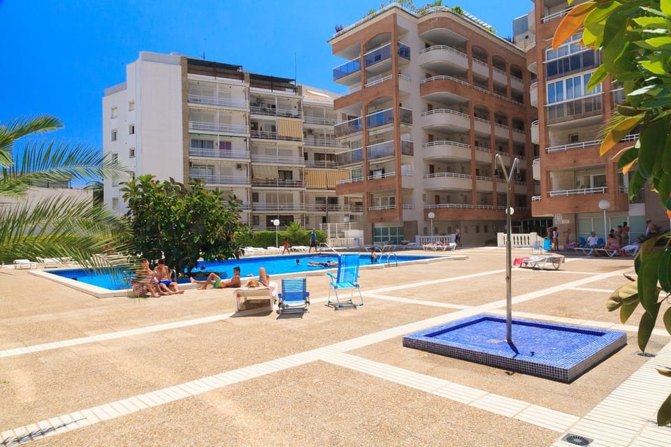 Property building, Swimming pool