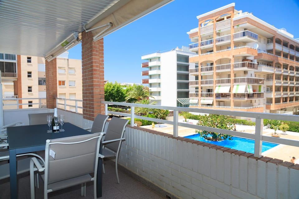 Balcony/Terrace, Pool view