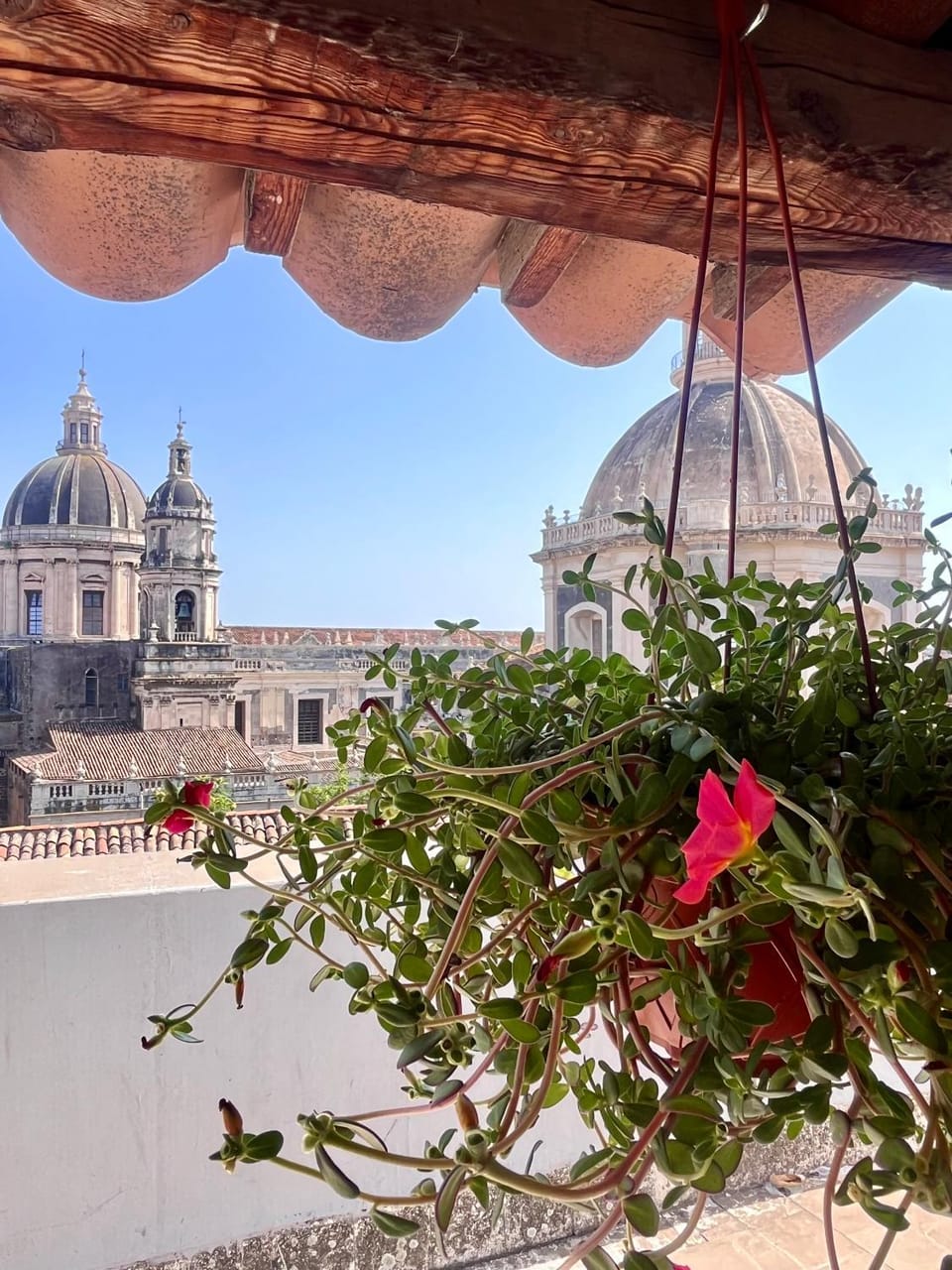 Nearby landmark, Landmark view