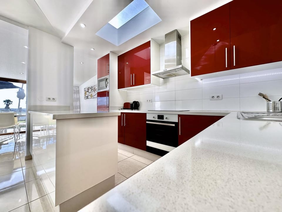 Kitchen or kitchenette, Breakfast, kitchen, kitchen