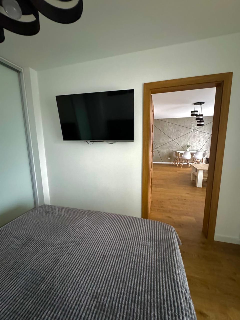 Jurajska Plaza - Nowoczesny apartament z osobną sypialnią, KLIMATYZACJA, Parking prywatny GRATIS - Kielce Apartment in Poland
