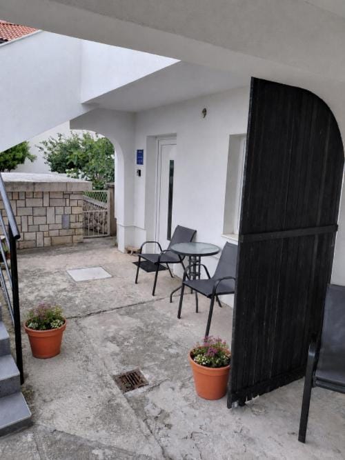 Apartman hi! Apartment in Lika-Senj County