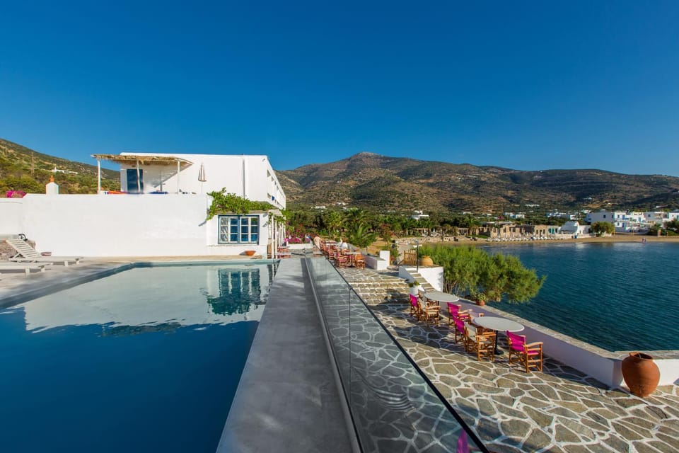 Restaurant/places to eat, BBQ facilities, Children play ground, Darts, Fishing, Garden, Skiing, Snorkeling, Table tennis, Balcony/Terrace, Lounge or bar, Banquet/Function facilities, Beach, Windsurfing, Canoeing, Diving, On site, Swimming pool