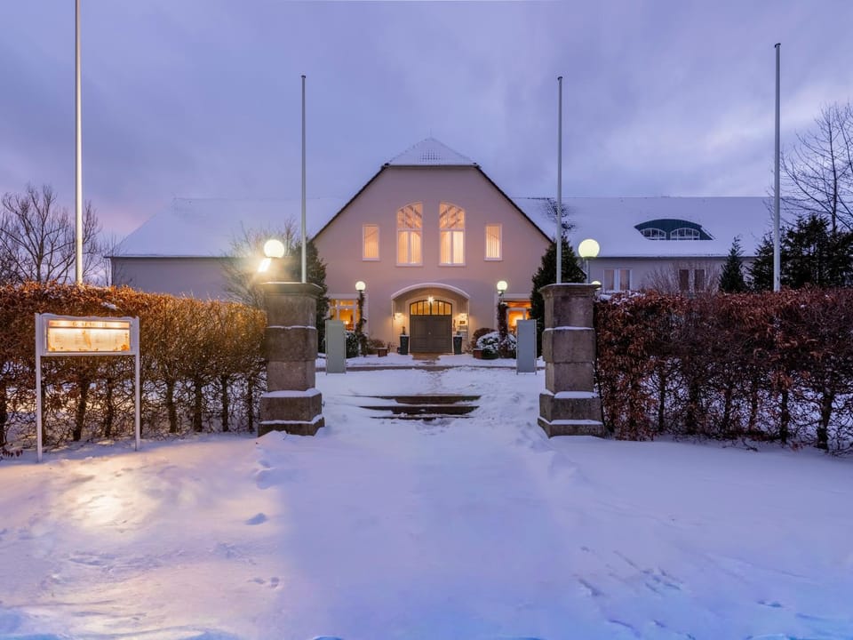 Night, Lobby or reception, Parking