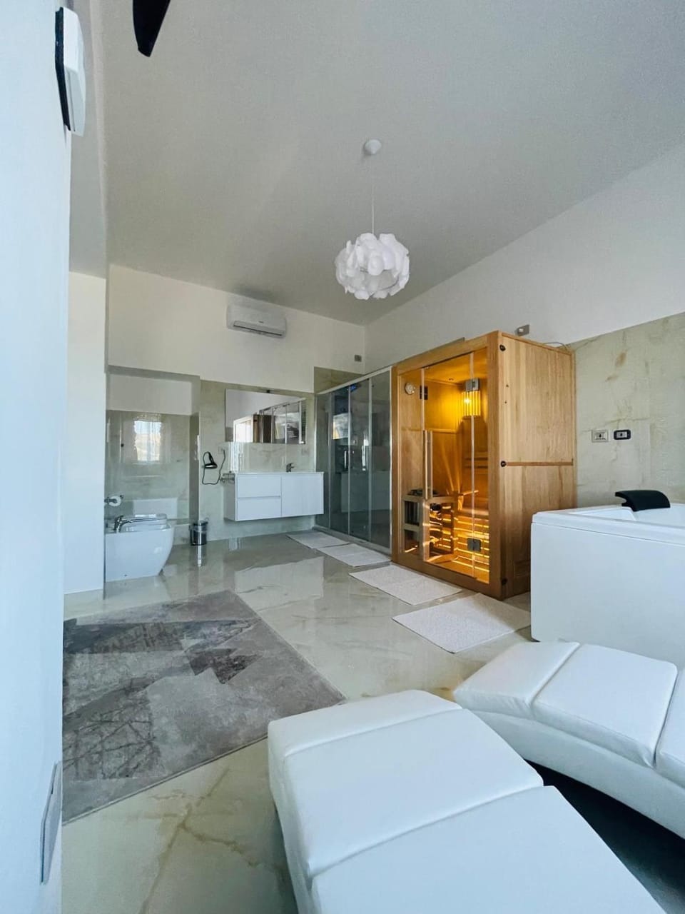 Sauna, Spa and wellness centre/facilities