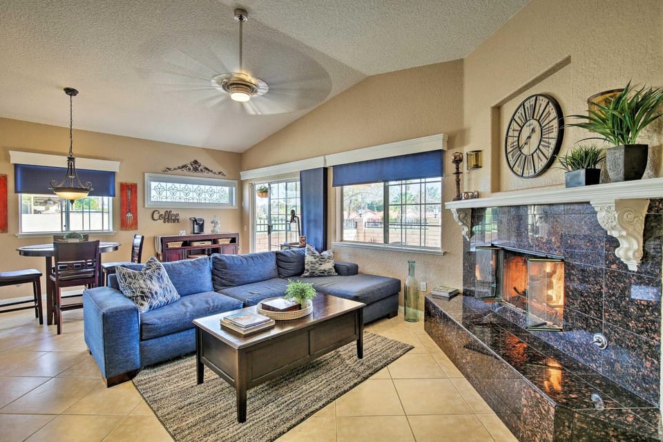 Pool/Spa, Theater Room & Views: Palm Desert Home! House in Indian Wells