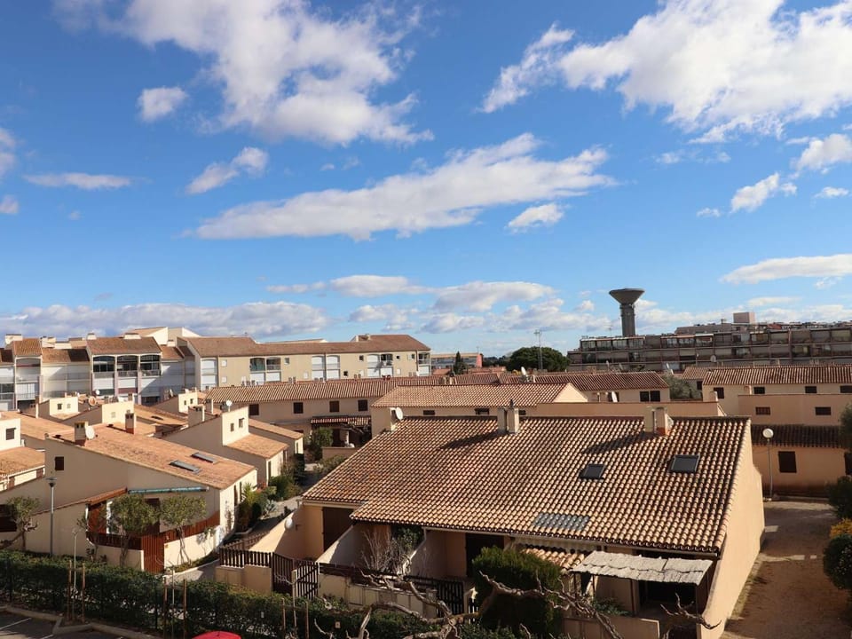 Maison P2 mezzanine, terrasse, proche plage et commerces, parking sécurisé au Grau-du-Roi - FR-1-307-142 Apartment in Le Grau-du-Roi