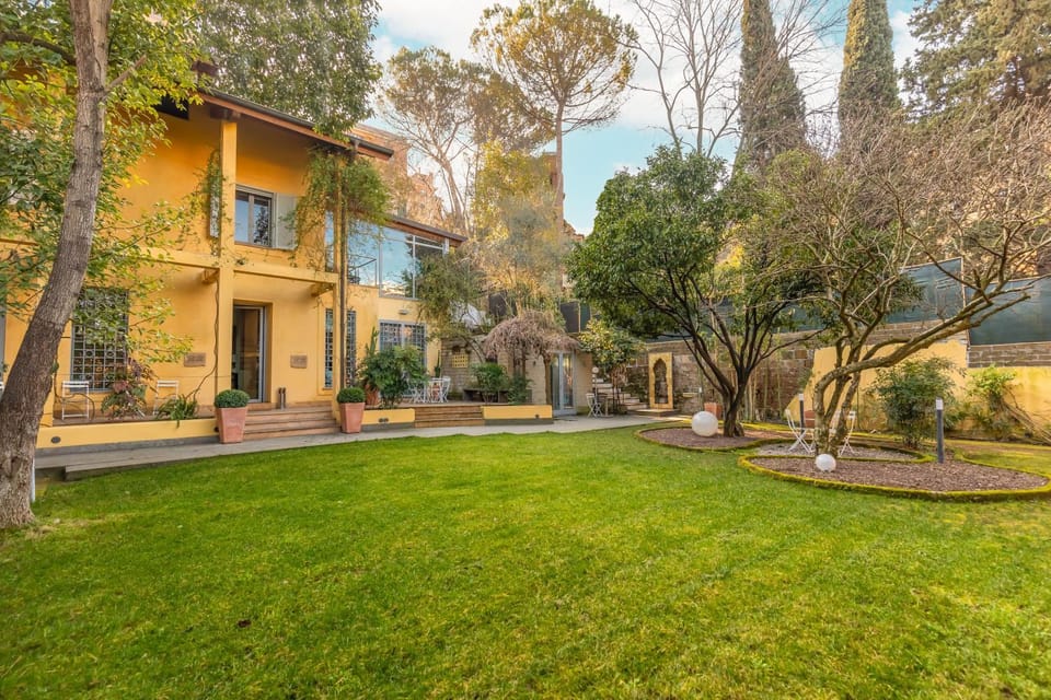 Property building, Spring, Day, Natural landscape, Garden, Garden view