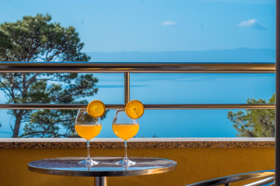 Balcony/Terrace, Sea view, Drinks