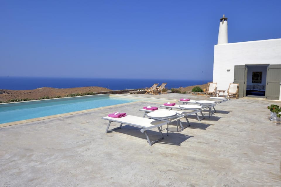 Spectacular sunset view villa at Melissaki Villa in Kea-Kythnos