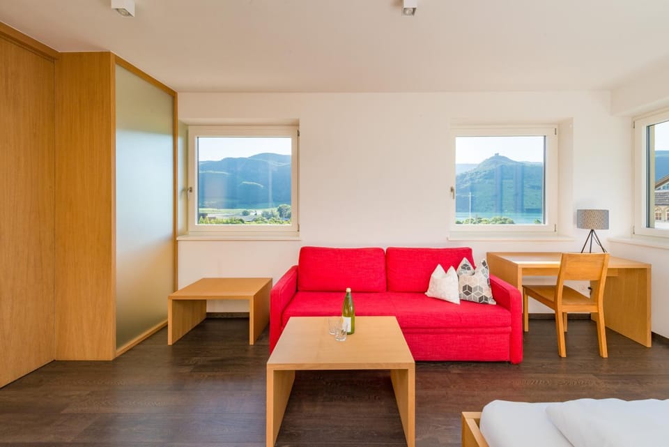 Seating area, Bedroom