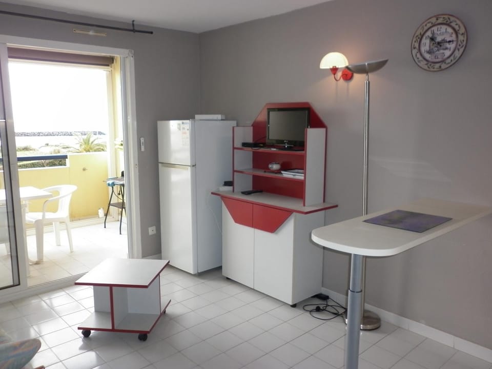 TV and multimedia, Dining area
