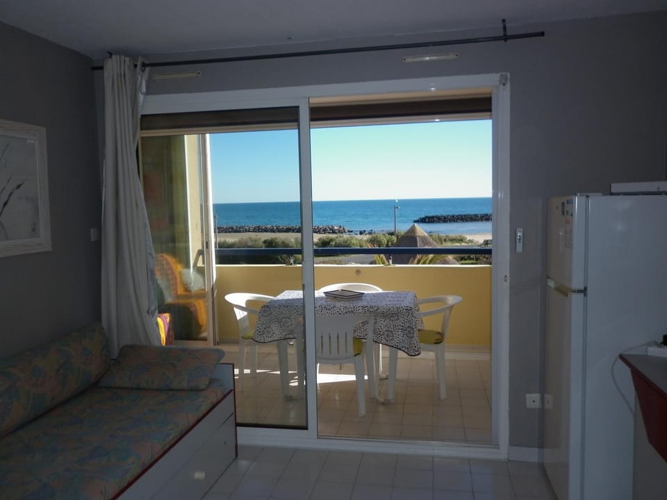 Patio, Living room, Sea view