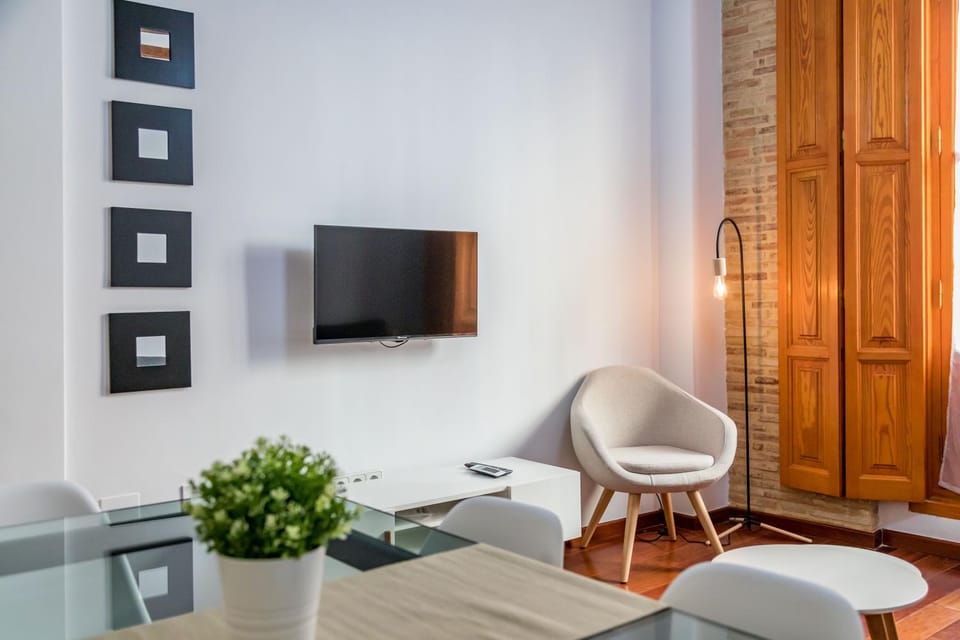 Communal lounge/ TV room, Living room