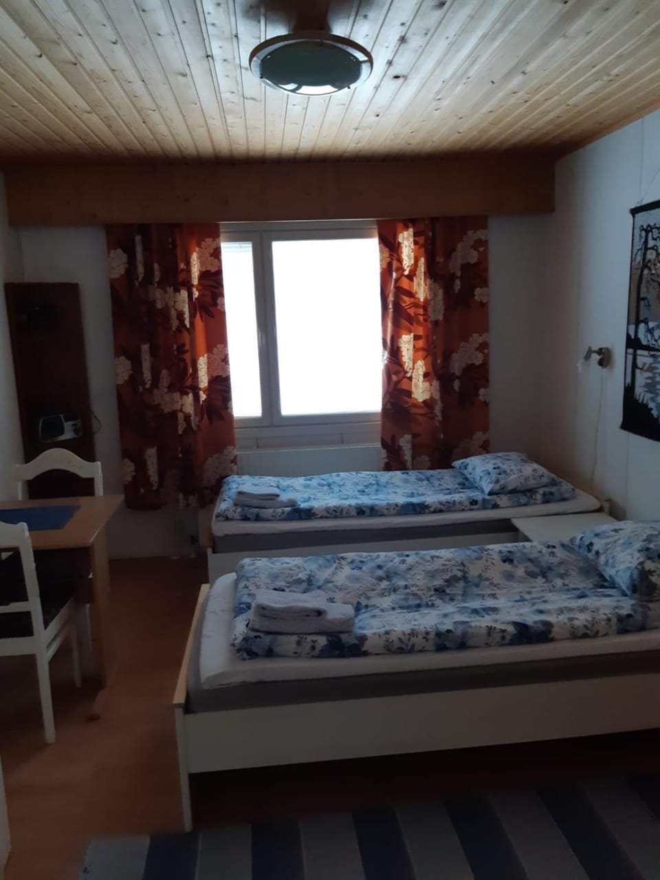 Bed, Photo of the whole room