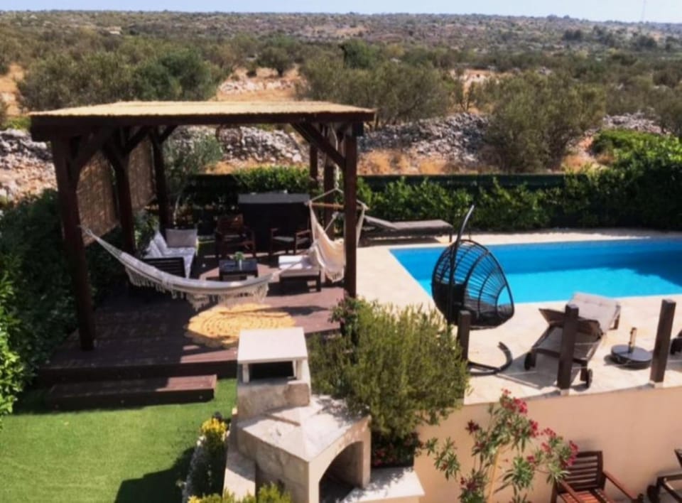 BBQ facilities, Balcony/Terrace, Pool view