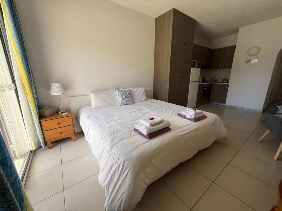 Paphos Gardens - 1BR Apt Near Pool, 5 Mins To Beach And Shops Apartment in Yeroskipou
