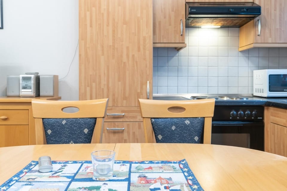 Haus Roland, Wohnung 02 Apartment in Zinnowitz