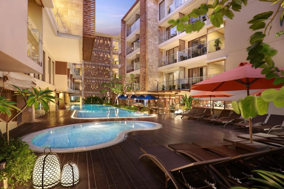 Swimming pool