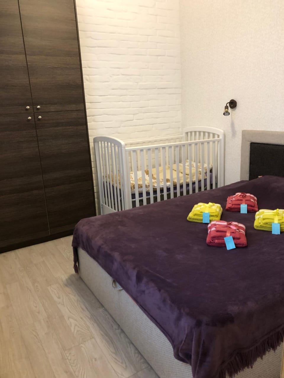 Bed, cot, bunk bed