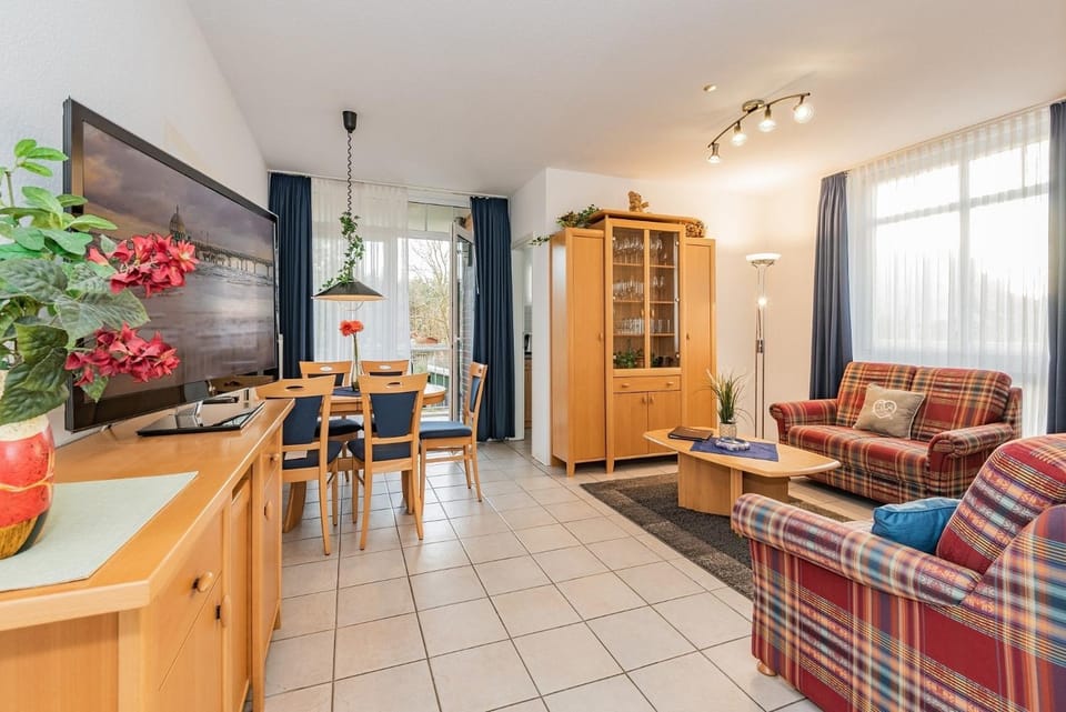 Haus Roland, Wohnung 04 Apartment in Zinnowitz