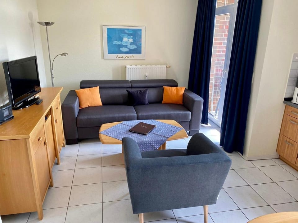 Haus Roland, Wohnung 11 Apartment in Zinnowitz