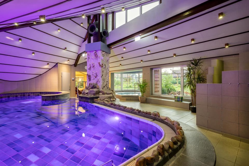 Hot Tub, Spa and wellness centre/facilities, Pool view, Swimming pool
