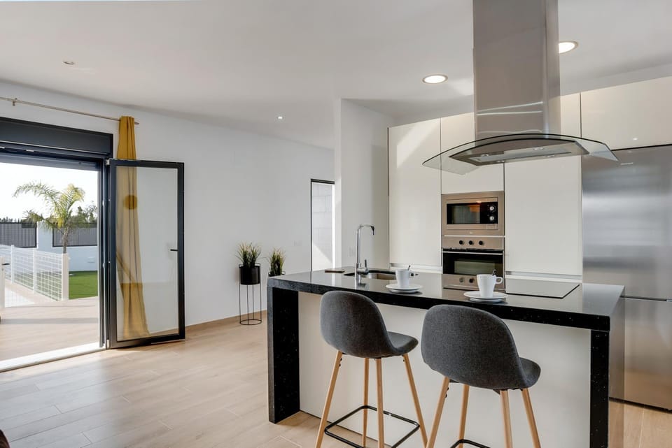 Kitchen or kitchenette, Living room