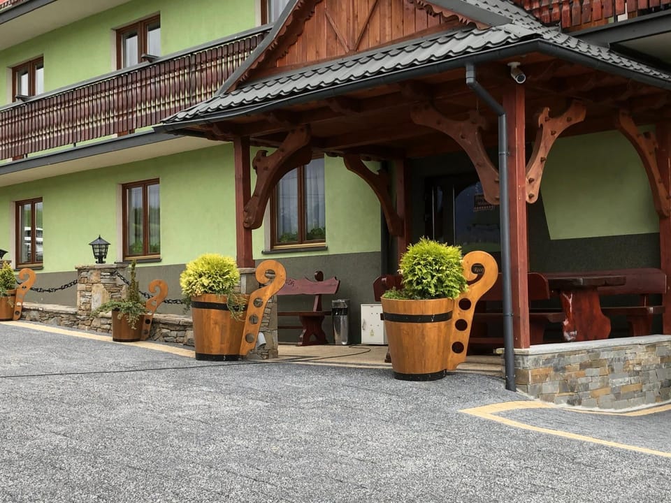 Property building, Facade/entrance