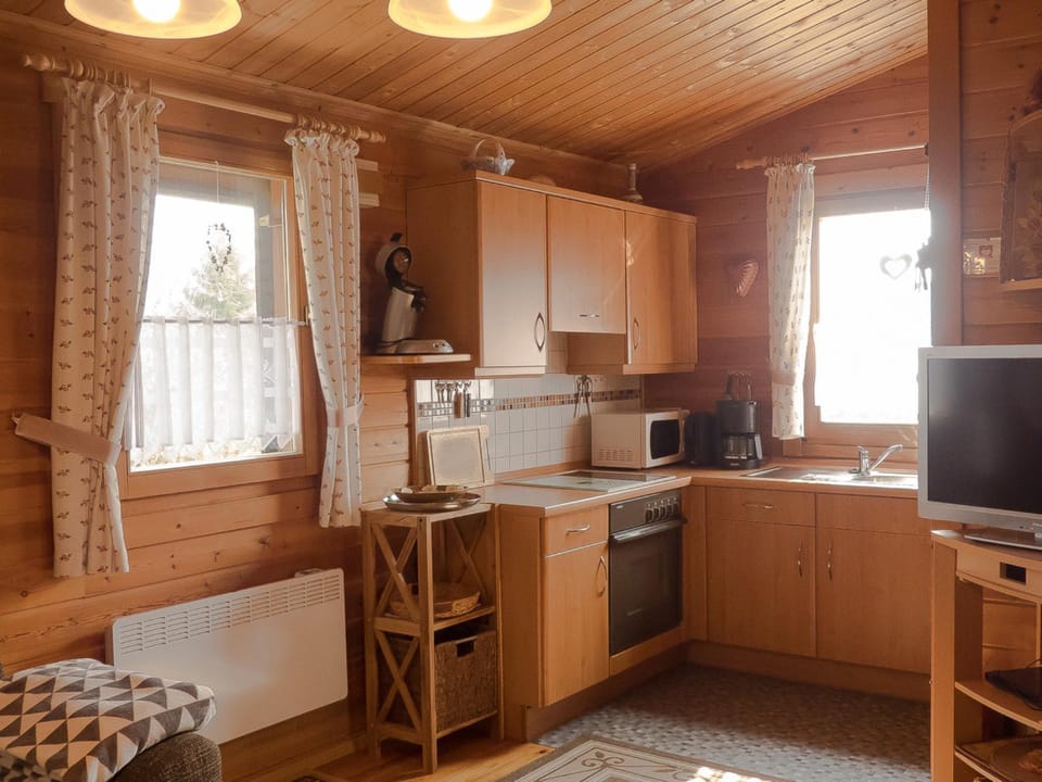 Ferienhaus Nr 15, Typ A, Feriendorf Jägerpark, Bayerischer Wald House in Straubing-Bogen